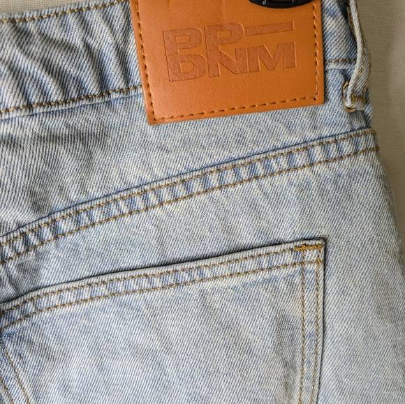 Princess Polly Light Wash High Waisted Jean Denim Shorts With Front Slits Sz 12 - Picture 6 of 11